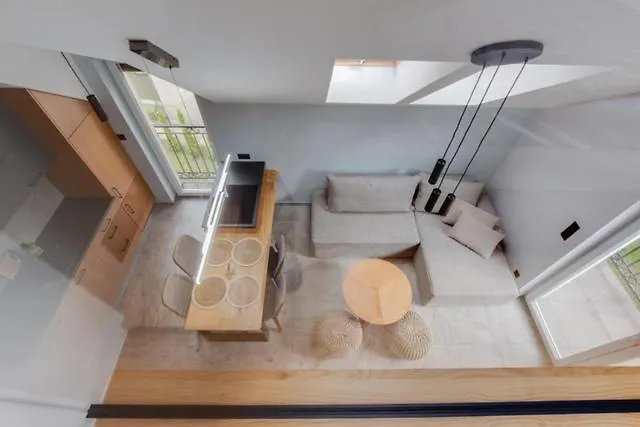 Sobieskiego Dwa Poziomy * ביילסקו-ביאלה